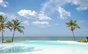 Zanbluu Beach Hotel